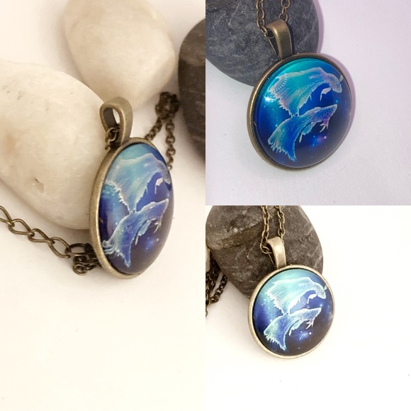 3-$10 Pisces Glow In The Dark Zodiac Pendant Necklace - Picture 3 of 3